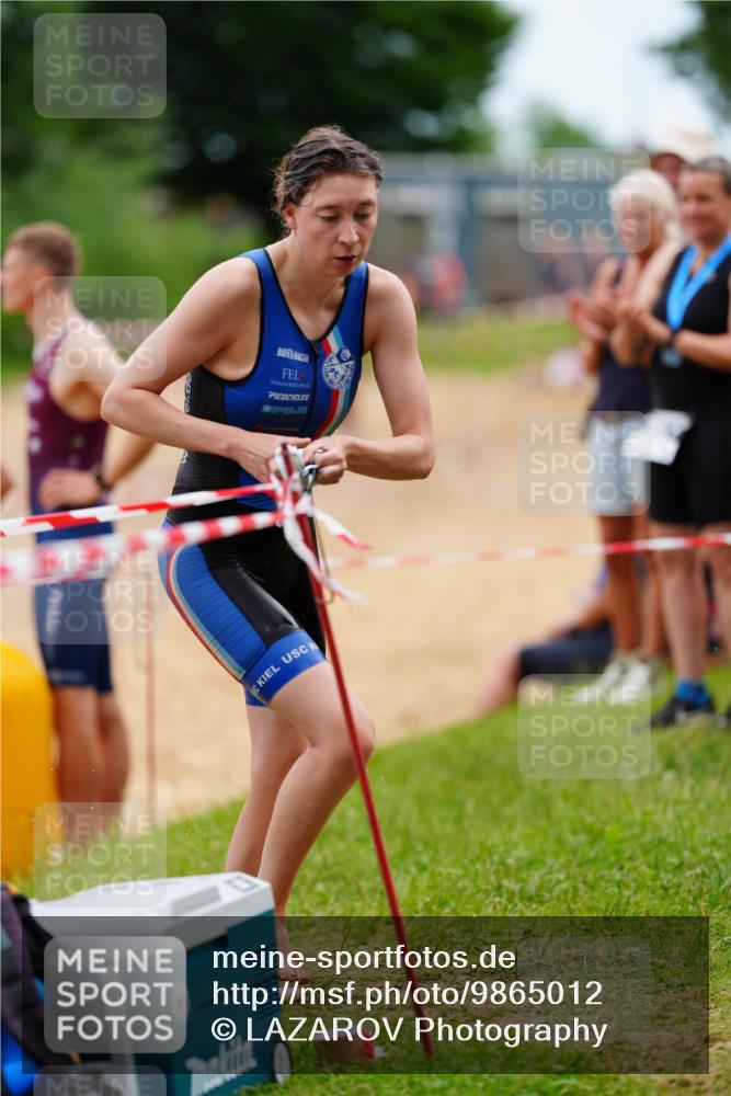 21.06.2026 - 29. Vierlanden-Triathlon LAZAROV Photography http://msf.ph/oto/9865012 21.06.2026 12:28:14 Schwimmen 991, 1006, 1010, 1015, 1017 meine-sportfotos.de