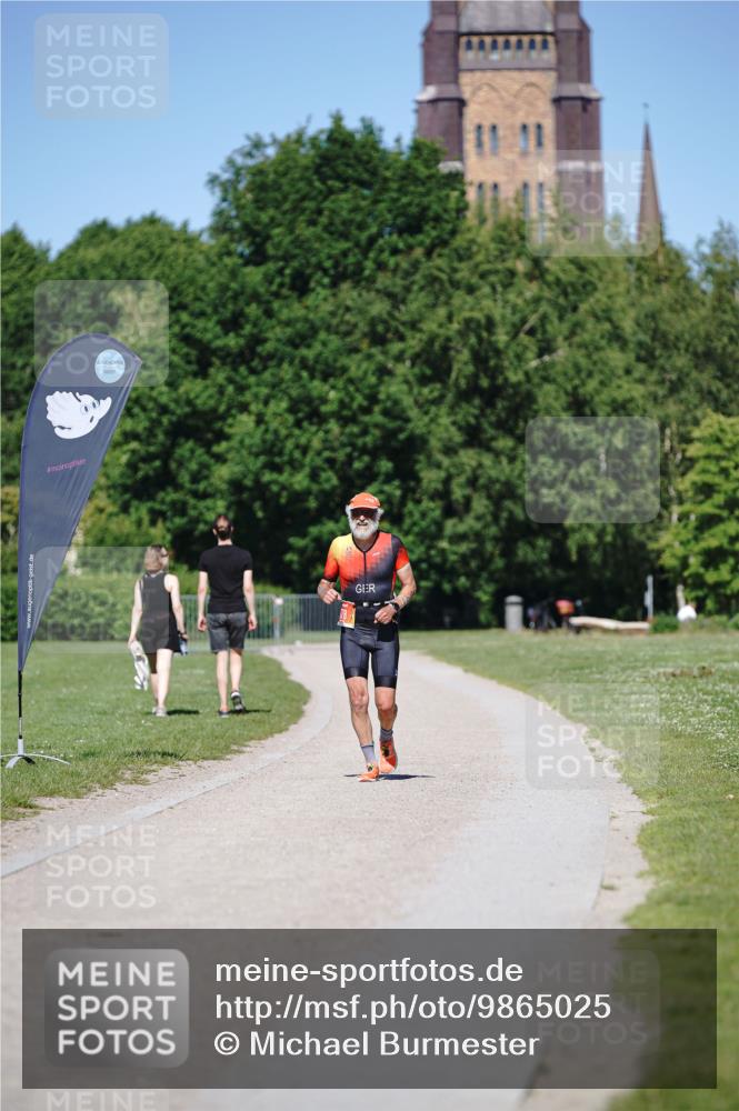 21.06.2026 - Viking Triathlon Michael Burmester http://msf.ph/oto/9865025 21.06.2026 16:52:33 Laufen  meine-sportfotos.de