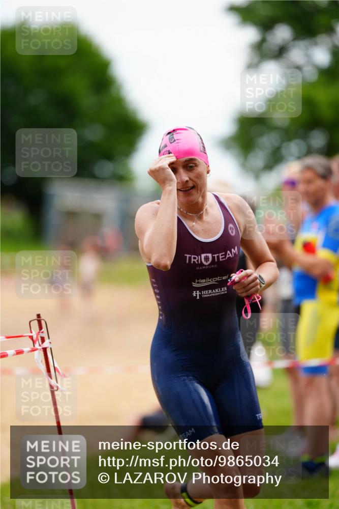 21.06.2026 - 29. Vierlanden-Triathlon LAZAROV Photography http://msf.ph/oto/9865034 21.06.2026 12:28:39 Schwimmen 982, 985, 990, 997, 1009, 1018 meine-sportfotos.de