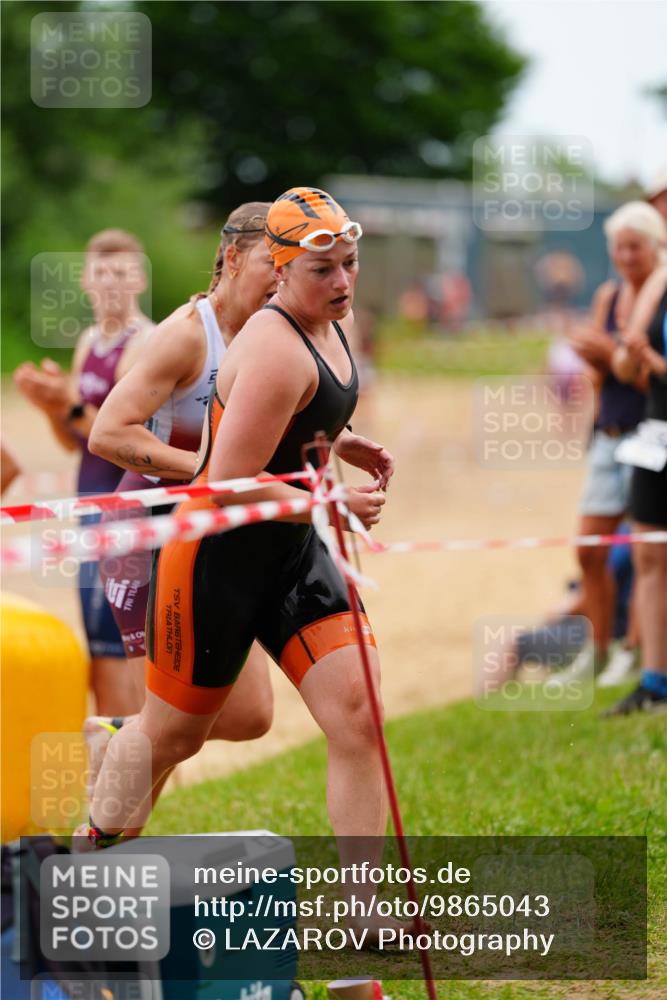 21.06.2026 - 29. Vierlanden-Triathlon LAZAROV Photography http://msf.ph/oto/9865043 21.06.2026 12:28:42 Schwimmen 982, 985, 990, 997, 1018 meine-sportfotos.de