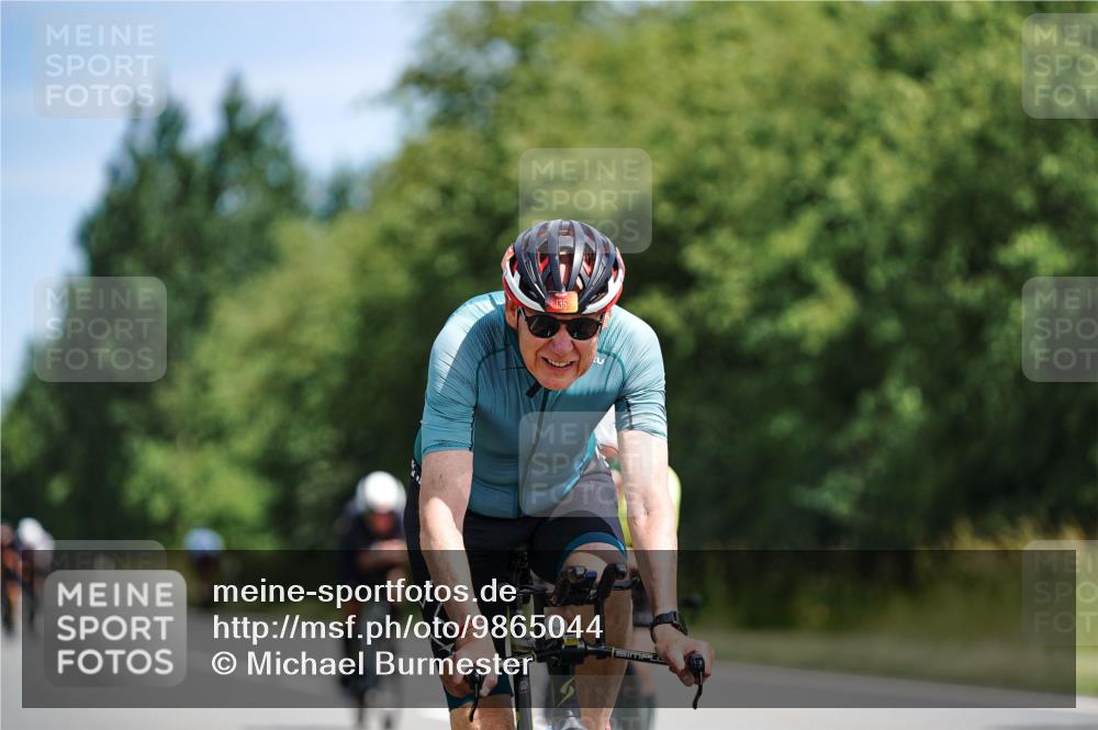 21.06.2026 - Viking Triathlon Michael Burmester http://msf.ph/oto/9865044 21.06.2026 11:52:51 Radfahren 104, 109, 135, 145, 178, 180, 202, 383, 446, 452, 452, 496, 500, 515, 603, 610 meine-sportfotos.de