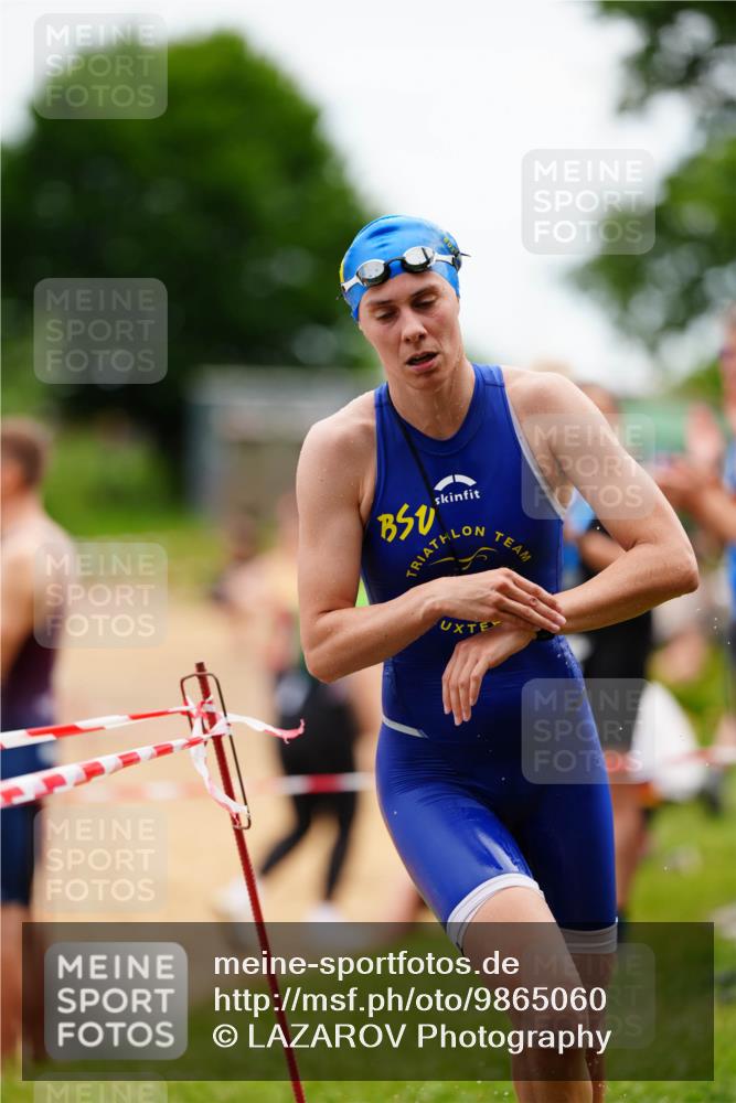 21.06.2026 - 29. Vierlanden-Triathlon LAZAROV Photography http://msf.ph/oto/9865060 21.06.2026 12:29:03 Schwimmen 984, 1013 meine-sportfotos.de