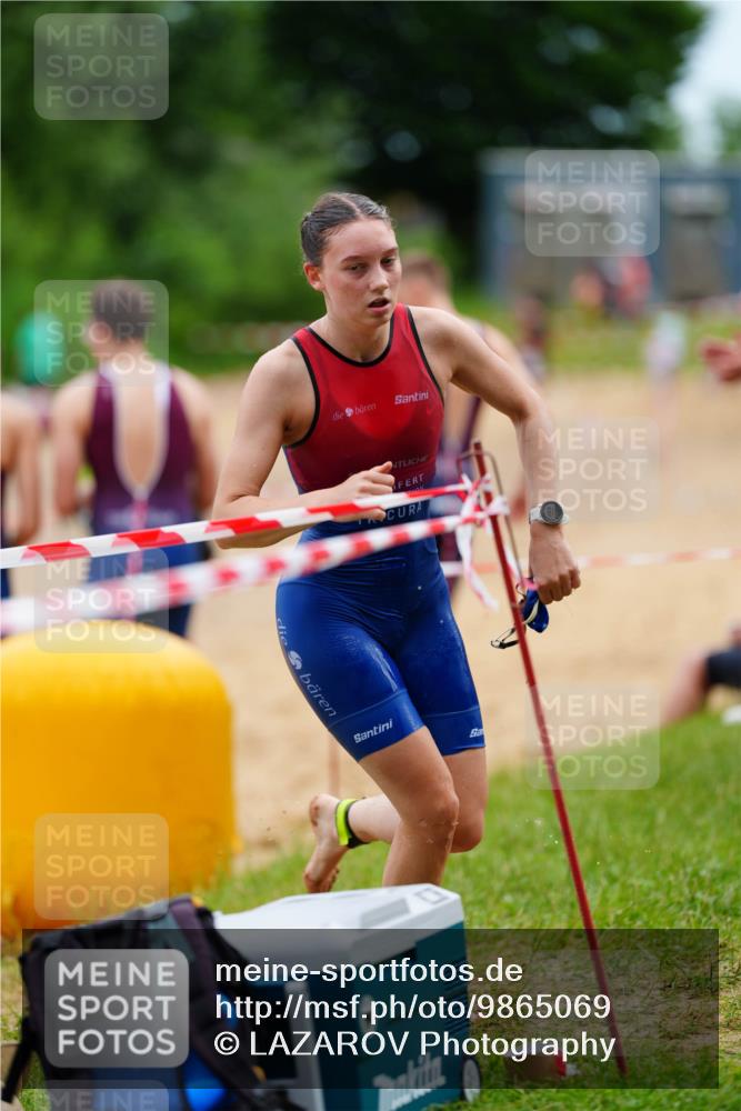 21.06.2026 - 29. Vierlanden-Triathlon LAZAROV Photography http://msf.ph/oto/9865069 21.06.2026 12:29:23 Schwimmen 999 meine-sportfotos.de