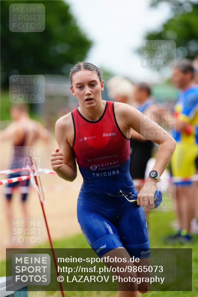 21.06.2026 - 29. Vierlanden-Triathlon LAZAROV Photography http://msf.ph/oto/9865073 21.06.2026 12:29:23 Schwimmen 999 meine-sportfotos.de