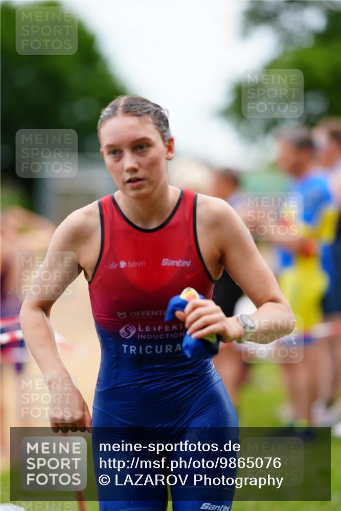21.06.2026 - 29. Vierlanden-Triathlon LAZAROV Photography http://msf.ph/oto/9865076 21.06.2026 12:29:24 Schwimmen 999 meine-sportfotos.de