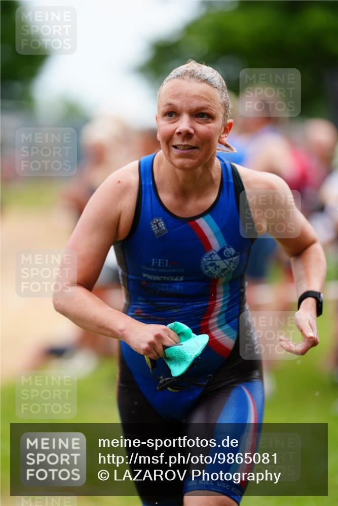 21.06.2026 - 29. Vierlanden-Triathlon LAZAROV Photography http://msf.ph/oto/9865081 21.06.2026 12:29:38 Schwimmen 992, 1012 meine-sportfotos.de