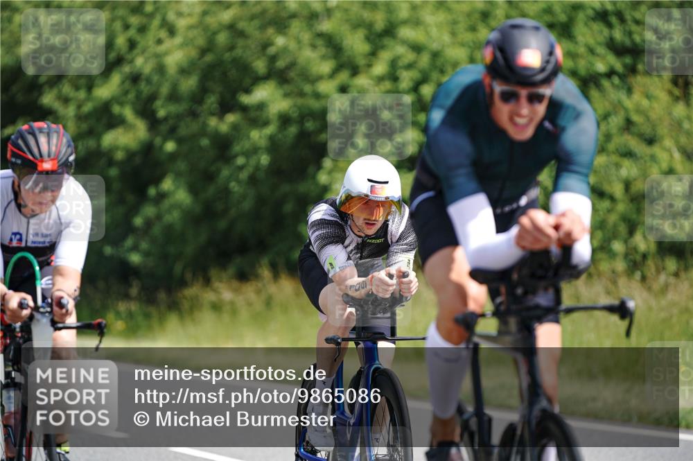21.06.2026 - Viking Triathlon Michael Burmester http://msf.ph/oto/9865086 21.06.2026 11:52:57 Radfahren 104, 109, 135, 145, 160, 178, 180, 182, 202, 383, 446, 452, 452, 496, 500, 515, 603, 610 meine-sportfotos.de
