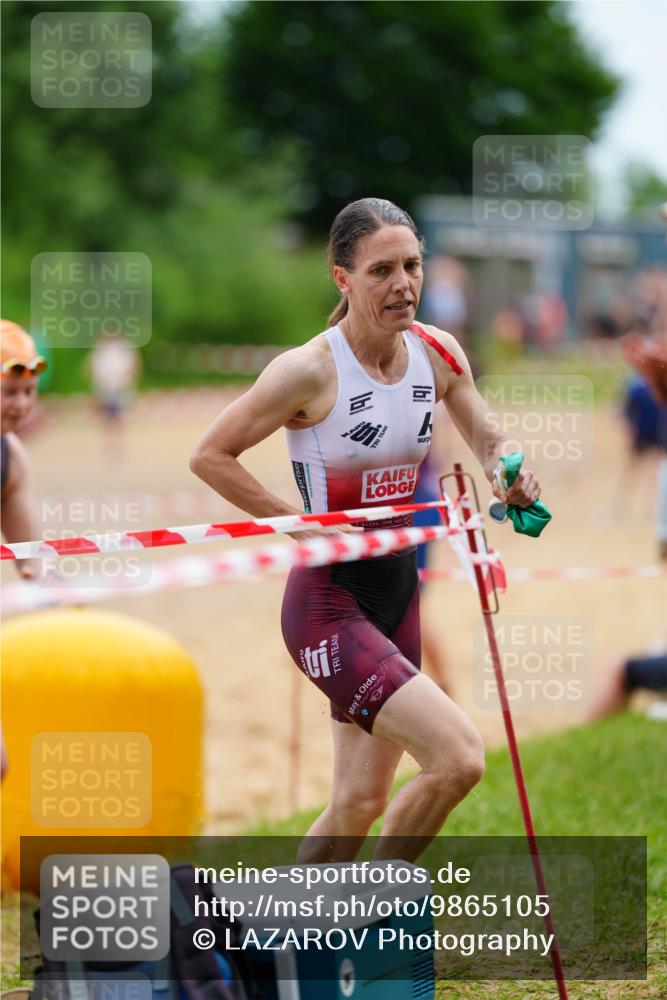 21.06.2026 - 29. Vierlanden-Triathlon LAZAROV Photography http://msf.ph/oto/9865105 21.06.2026 12:29:57 Schwimmen 987, 1004, 1016, 1021 meine-sportfotos.de