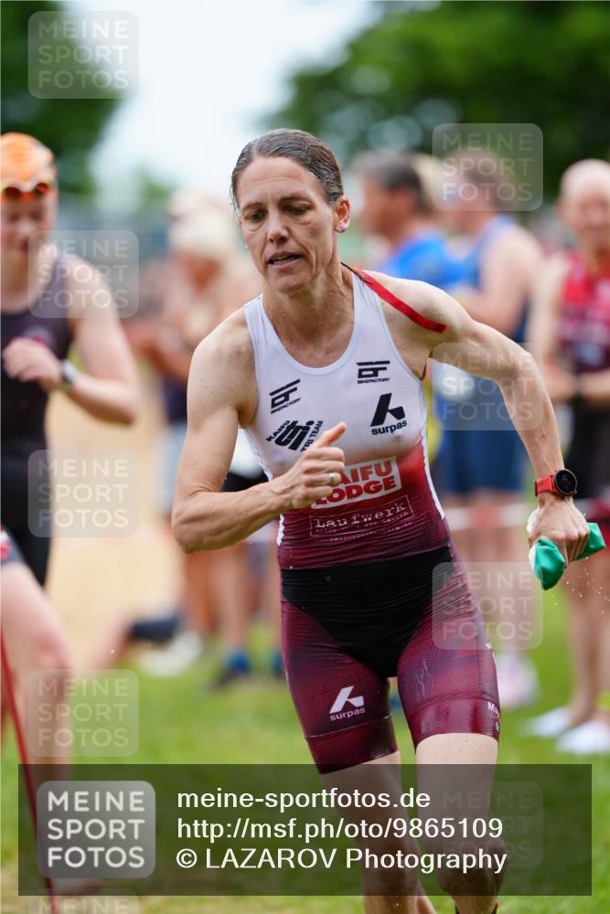 21.06.2026 - 29. Vierlanden-Triathlon LAZAROV Photography http://msf.ph/oto/9865109 21.06.2026 12:29:57 Schwimmen 987, 1004, 1016, 1021 meine-sportfotos.de