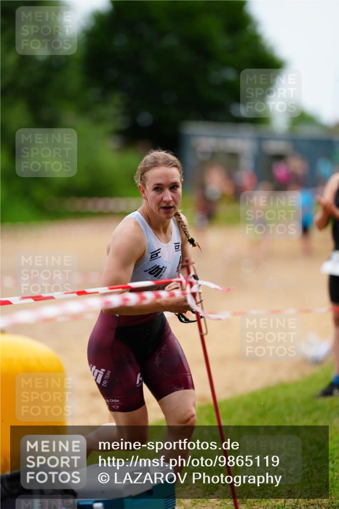 21.06.2026 - 29. Vierlanden-Triathlon LAZAROV Photography http://msf.ph/oto/9865119 21.06.2026 12:30:39 Schwimmen 1020 meine-sportfotos.de