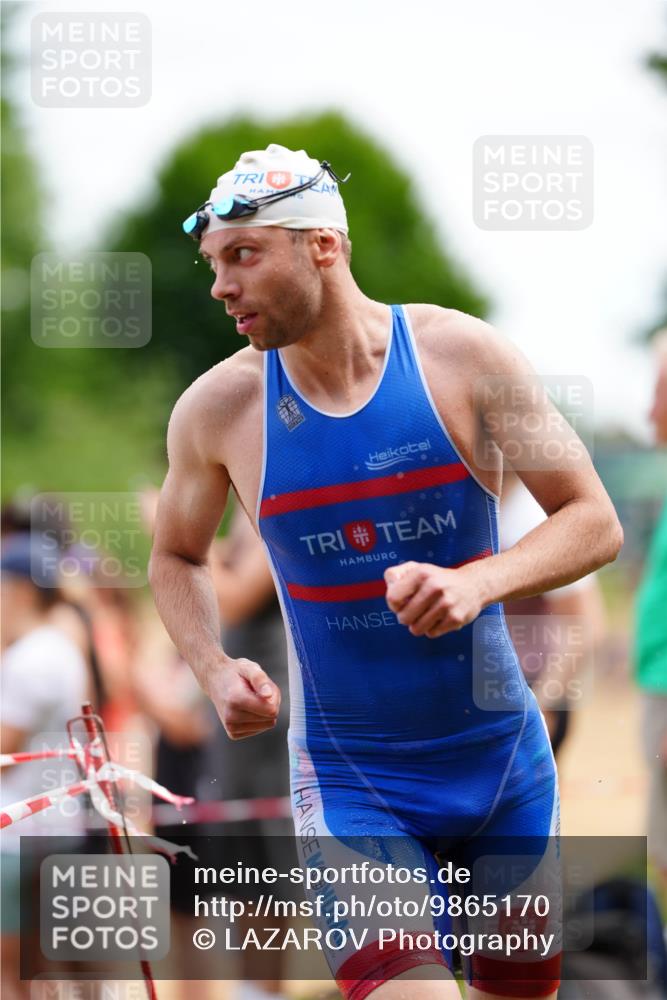 21.06.2026 - 29. Vierlanden-Triathlon LAZAROV Photography http://msf.ph/oto/9865170 21.06.2026 12:57:03 Schwimmen 1040, 1042, 1045, 1047, 1049, 1065, 1080 meine-sportfotos.de