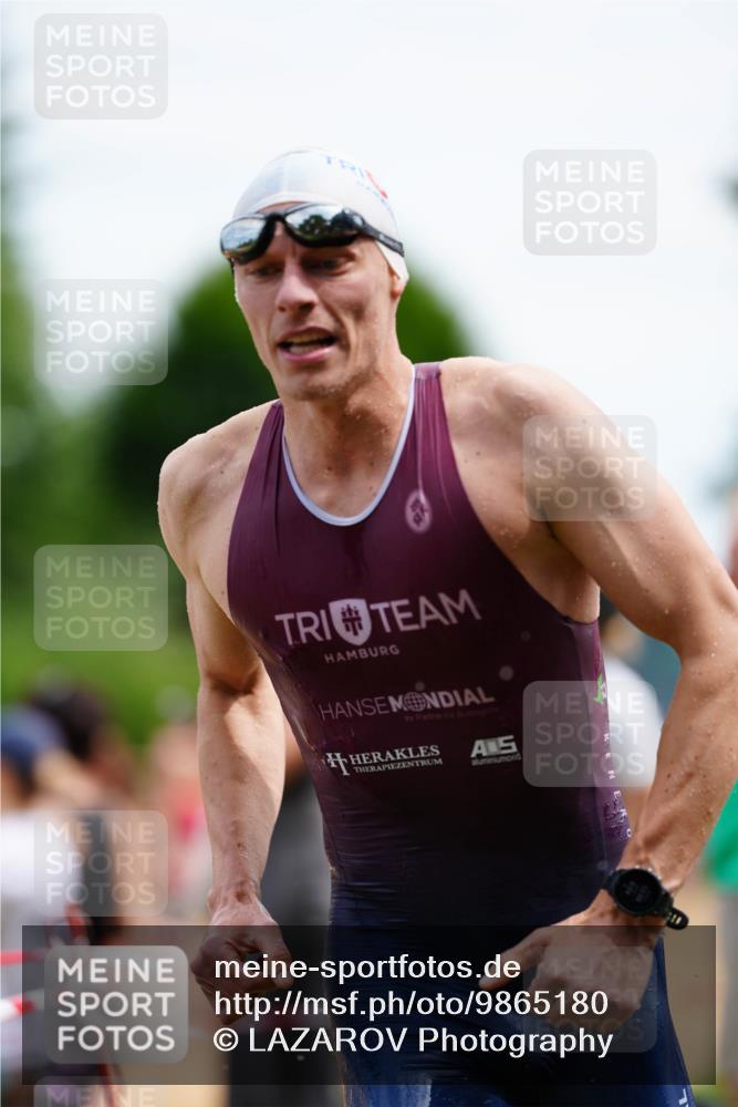 21.06.2026 - 29. Vierlanden-Triathlon LAZAROV Photography http://msf.ph/oto/9865180 21.06.2026 12:57:09 Schwimmen 1040, 1042, 1045, 1047, 1049, 1065, 1080 meine-sportfotos.de