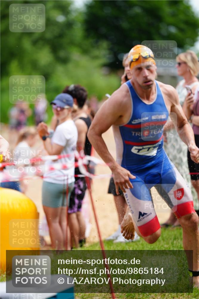 21.06.2026 - 29. Vierlanden-Triathlon LAZAROV Photography http://msf.ph/oto/9865184 21.06.2026 12:57:21 Schwimmen 1042, 1043, 1048 meine-sportfotos.de