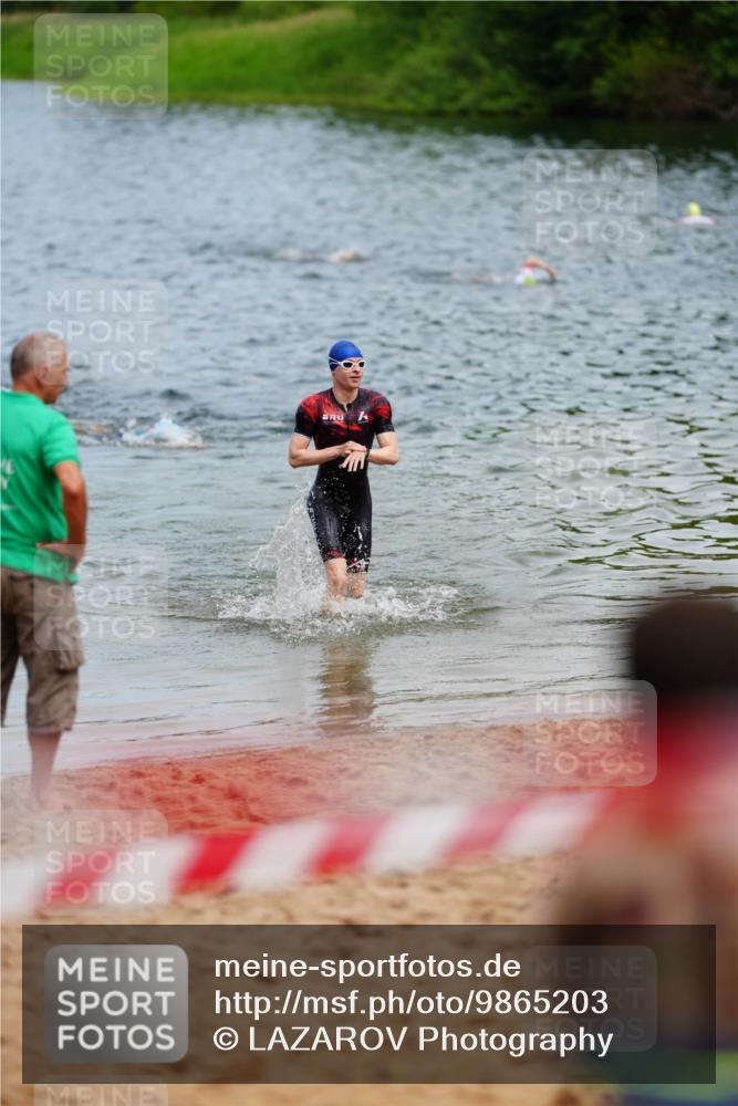 21.06.2026 - 29. Vierlanden-Triathlon LAZAROV Photography http://msf.ph/oto/9865203 21.06.2026 12:58:07 Schwimmen 1092 meine-sportfotos.de