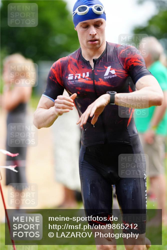 21.06.2026 - 29. Vierlanden-Triathlon LAZAROV Photography http://msf.ph/oto/9865212 21.06.2026 12:58:15 Schwimmen 1026, 1032, 1053, 1063, 1092 meine-sportfotos.de