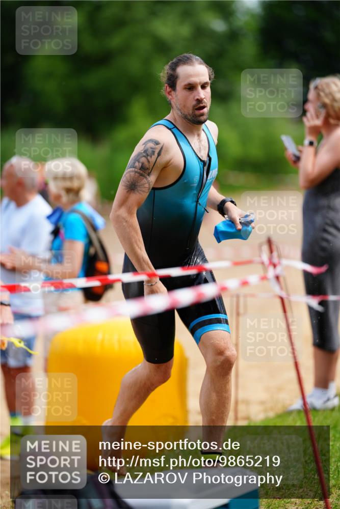 21.06.2026 - 29. Vierlanden-Triathlon LAZAROV Photography http://msf.ph/oto/9865219 21.06.2026 12:58:21 Schwimmen 1026, 1032, 1033, 1053, 1063, 1092 meine-sportfotos.de