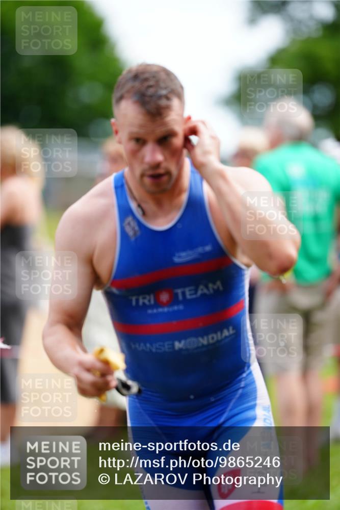 21.06.2026 - 29. Vierlanden-Triathlon LAZAROV Photography http://msf.ph/oto/9865246 21.06.2026 12:58:47 Schwimmen 1027, 1044, 1059, 1066 meine-sportfotos.de
