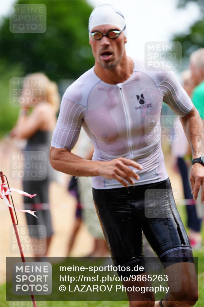 21.06.2026 - 29. Vierlanden-Triathlon LAZAROV Photography http://msf.ph/oto/9865263 21.06.2026 12:59:06 Schwimmen 1023, 1030, 1035, 1051, 1067, 1068, 1071, 1081 meine-sportfotos.de