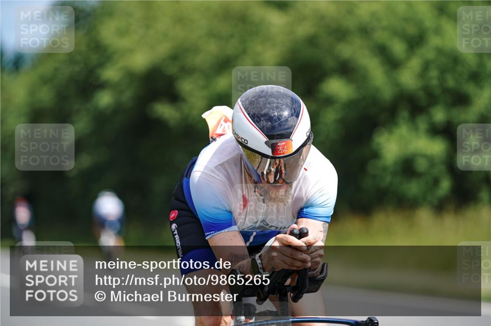 21.06.2026 - Viking Triathlon Michael Burmester http://msf.ph/oto/9865265 21.06.2026 11:54:32 Radfahren 2, 19, 81, 114, 234, 243, 264, 265, 392, 399, 417, 447, 530, 627, 662 meine-sportfotos.de