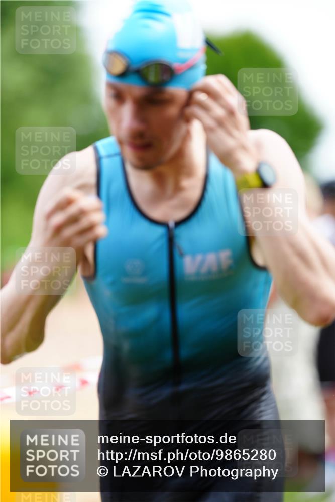 21.06.2026 - 29. Vierlanden-Triathlon LAZAROV Photography http://msf.ph/oto/9865280 21.06.2026 12:59:17 Schwimmen 1051, 1068, 1076, 1077, 1081 meine-sportfotos.de