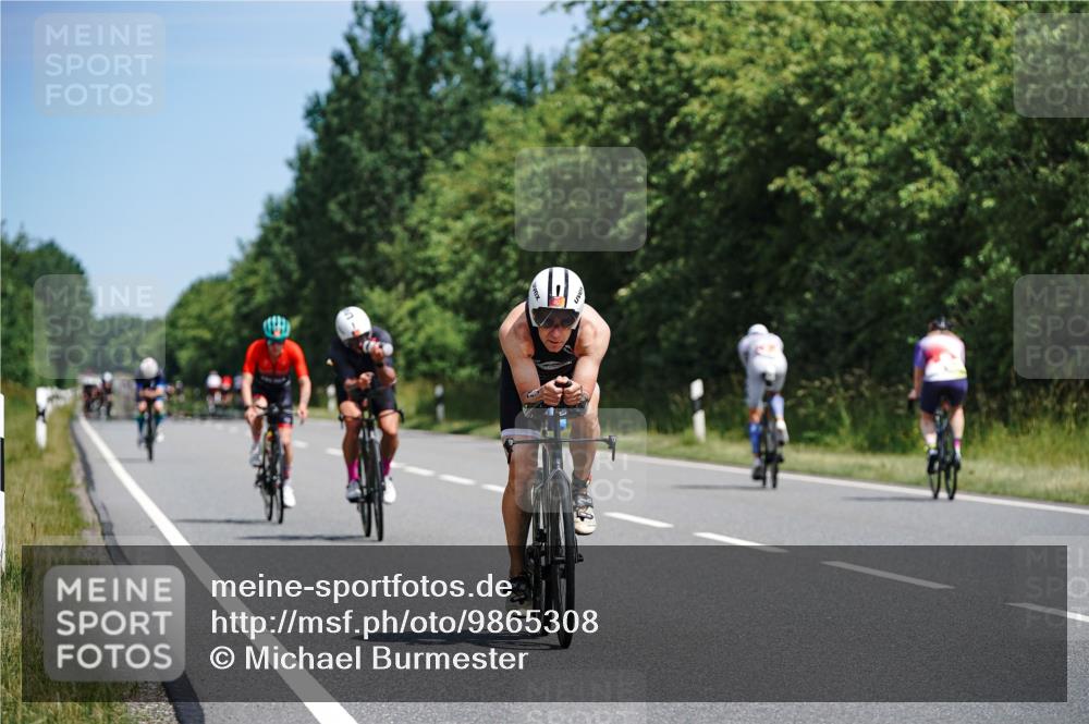 21.06.2026 - Viking Triathlon Michael Burmester http://msf.ph/oto/9865308 21.06.2026 11:56:13 Radfahren 14, 18, 131, 133, 321, 334, 341, 405, 432, 436, 439, 486, 487, 506, 533, 533 meine-sportfotos.de