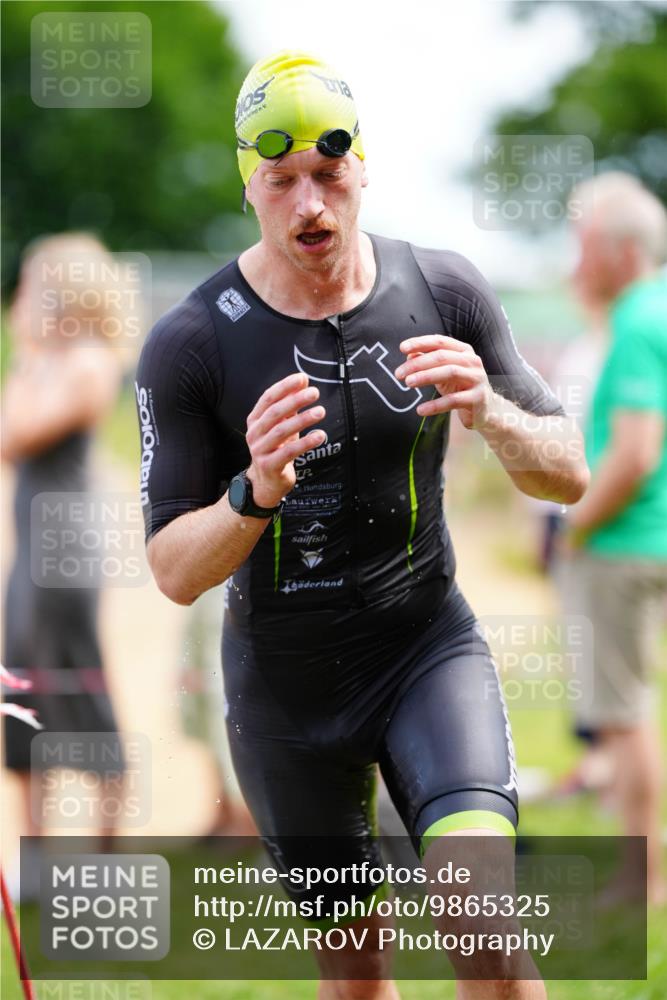 21.06.2026 - 29. Vierlanden-Triathlon LAZAROV Photography http://msf.ph/oto/9865325 21.06.2026 13:00:23 Schwimmen 1025, 1029, 1050, 1062, 1064, 1072, 1075, 1090 meine-sportfotos.de