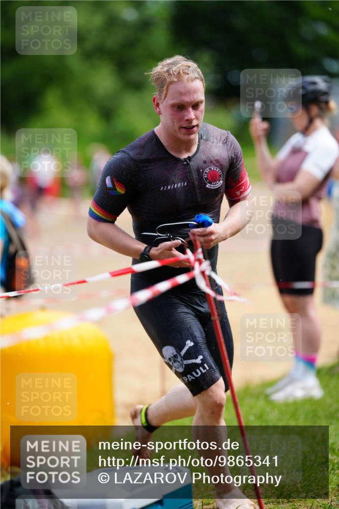 21.06.2026 - 29. Vierlanden-Triathlon LAZAROV Photography http://msf.ph/oto/9865341 21.06.2026 13:00:38 Schwimmen 1029, 1031, 1054, 1072, 1075, 1078, 1090 meine-sportfotos.de