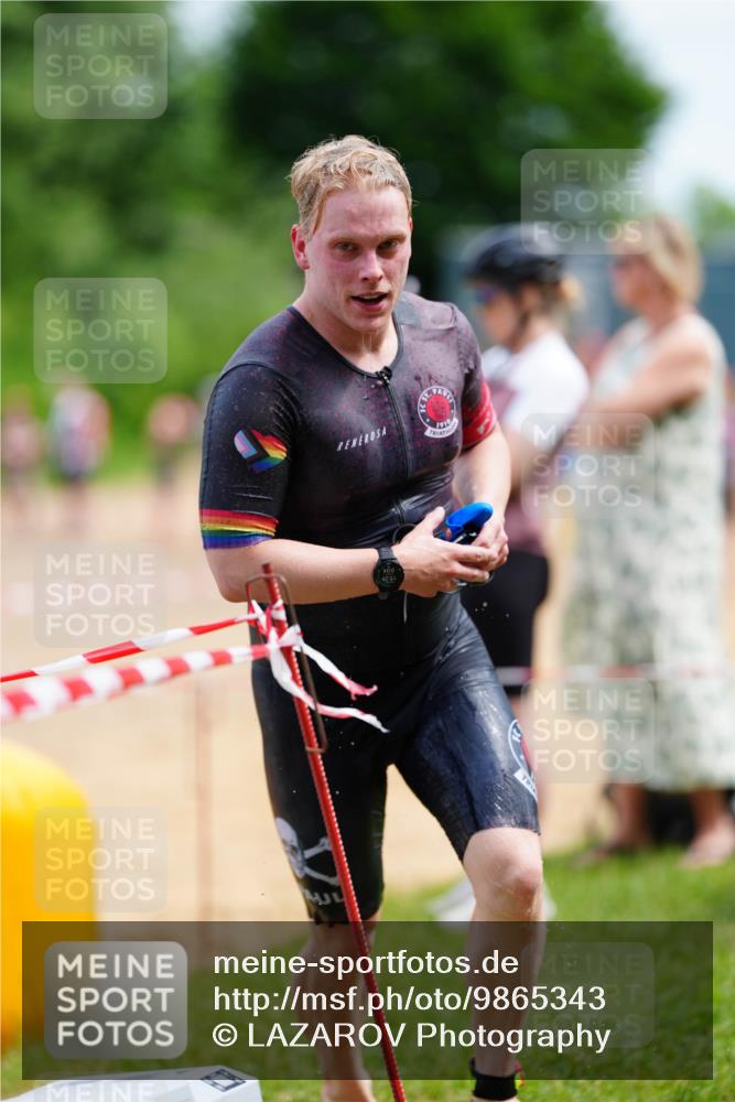 21.06.2026 - 29. Vierlanden-Triathlon LAZAROV Photography http://msf.ph/oto/9865343 21.06.2026 13:00:38 Schwimmen 1029, 1031, 1054, 1072, 1075, 1078, 1090 meine-sportfotos.de