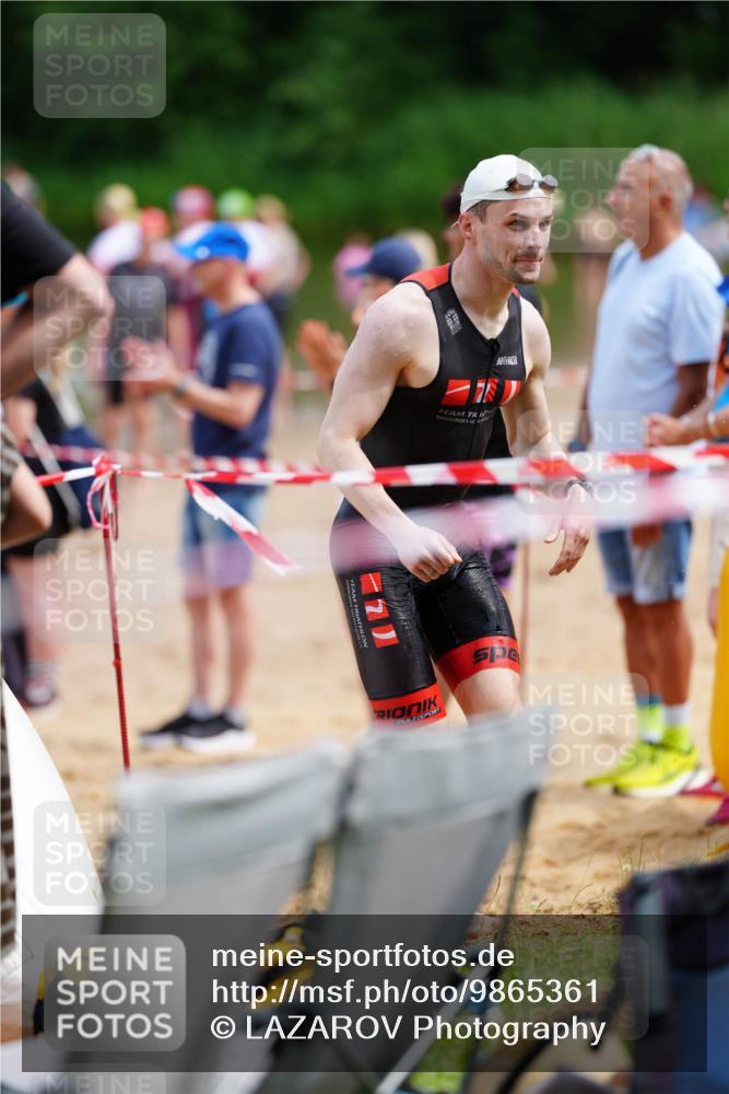 21.06.2026 - 29. Vierlanden-Triathlon LAZAROV Photography http://msf.ph/oto/9865361 21.06.2026 13:01:06 Schwimmen 1073, 1084, 1089 meine-sportfotos.de