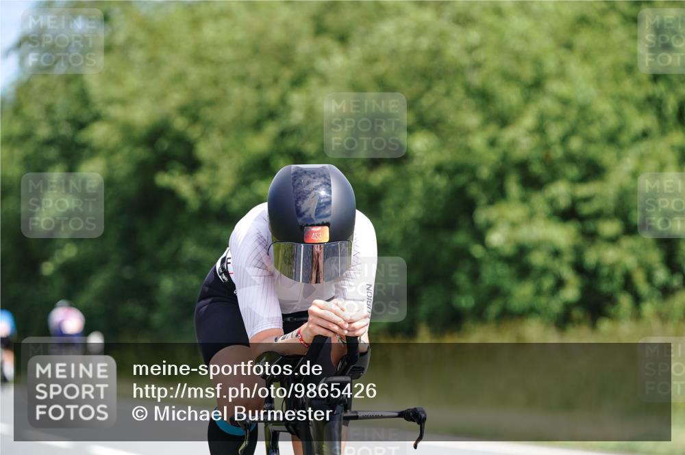 21.06.2026 - Viking Triathlon Michael Burmester http://msf.ph/oto/9865426 21.06.2026 11:58:03 Radfahren 54, 192, 275, 352, 430, 453, 523, 605, 667 meine-sportfotos.de