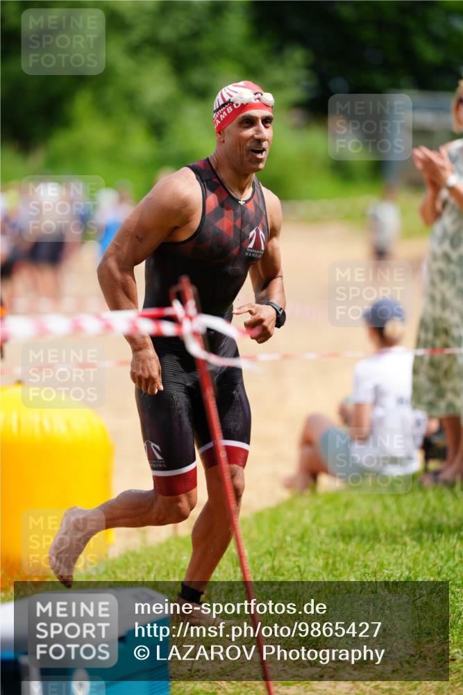 21.06.2026 - 29. Vierlanden-Triathlon LAZAROV Photography http://msf.ph/oto/9865427 21.06.2026 13:02:44 Schwimmen 1074 meine-sportfotos.de