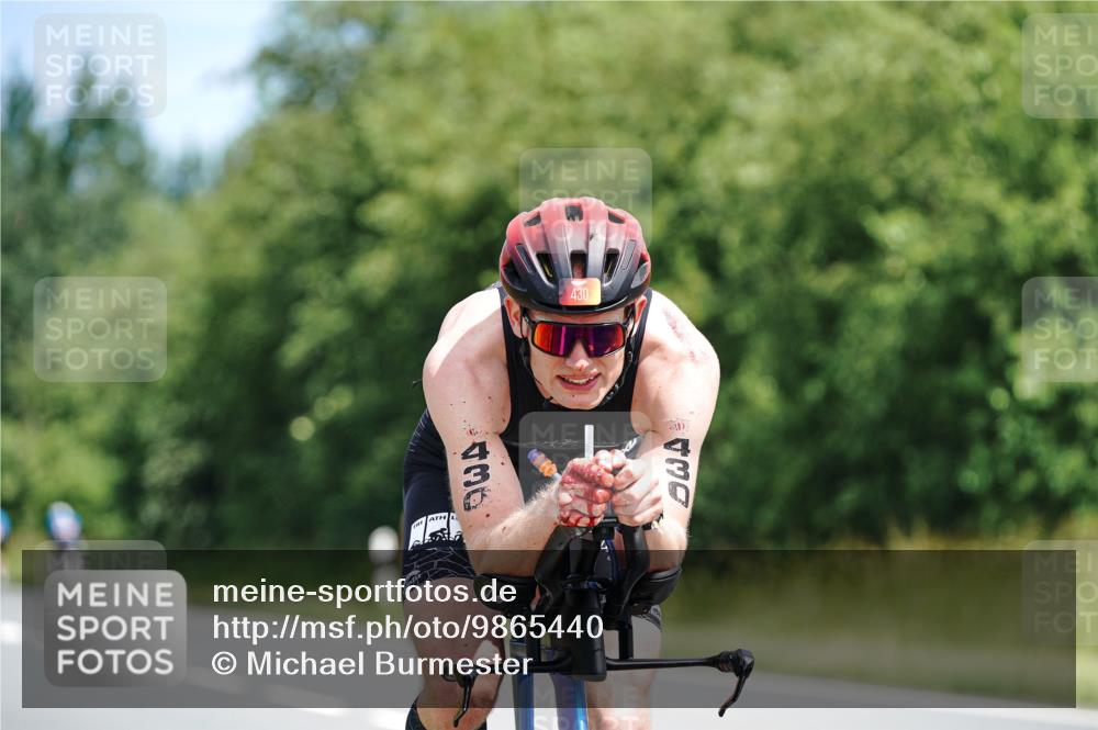 21.06.2026 - Viking Triathlon Michael Burmester http://msf.ph/oto/9865440 21.06.2026 11:58:09 Radfahren 48, 54, 192, 192, 221, 223, 232, 430, 453, 605, 654, 667 meine-sportfotos.de