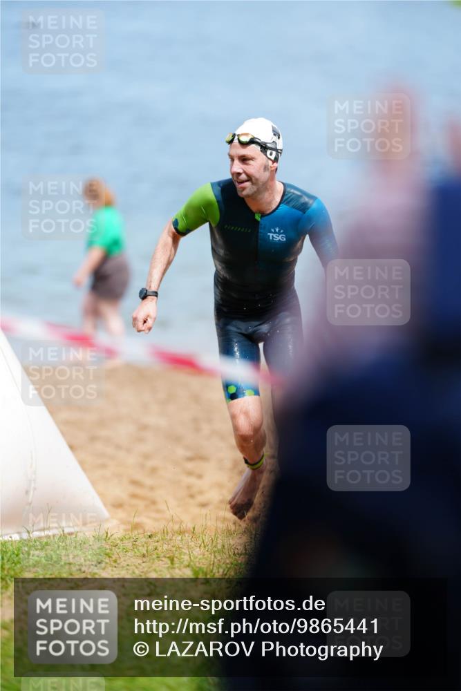 21.06.2026 - 29. Vierlanden-Triathlon LAZAROV Photography http://msf.ph/oto/9865441 21.06.2026 13:06:30 Schwimmen 1039 meine-sportfotos.de