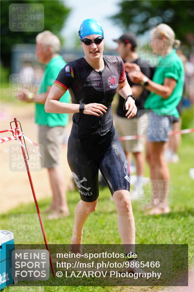21.06.2026 - 29. Vierlanden-Triathlon LAZAROV Photography http://msf.ph/oto/9865466 21.06.2026 13:08:28 Schwimmen 1111, 1127, 1130, 1139 meine-sportfotos.de