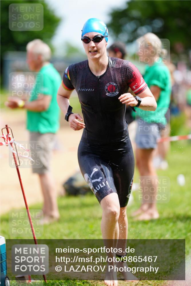 21.06.2026 - 29. Vierlanden-Triathlon LAZAROV Photography http://msf.ph/oto/9865467 21.06.2026 13:08:28 Schwimmen 1111, 1127, 1130, 1139 meine-sportfotos.de