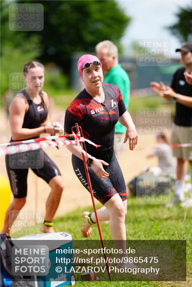 21.06.2026 - 29. Vierlanden-Triathlon LAZAROV Photography http://msf.ph/oto/9865475 21.06.2026 13:08:32 Schwimmen 1111, 1127, 1130, 1139 meine-sportfotos.de