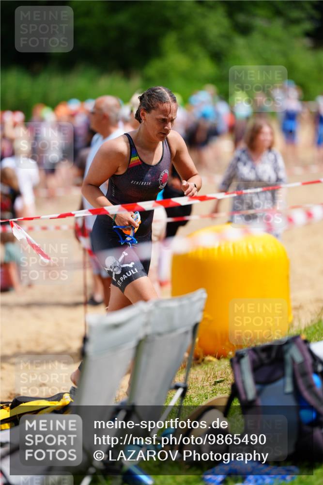 21.06.2026 - 29. Vierlanden-Triathlon LAZAROV Photography http://msf.ph/oto/9865490 21.06.2026 13:09:18 Schwimmen 1114 meine-sportfotos.de