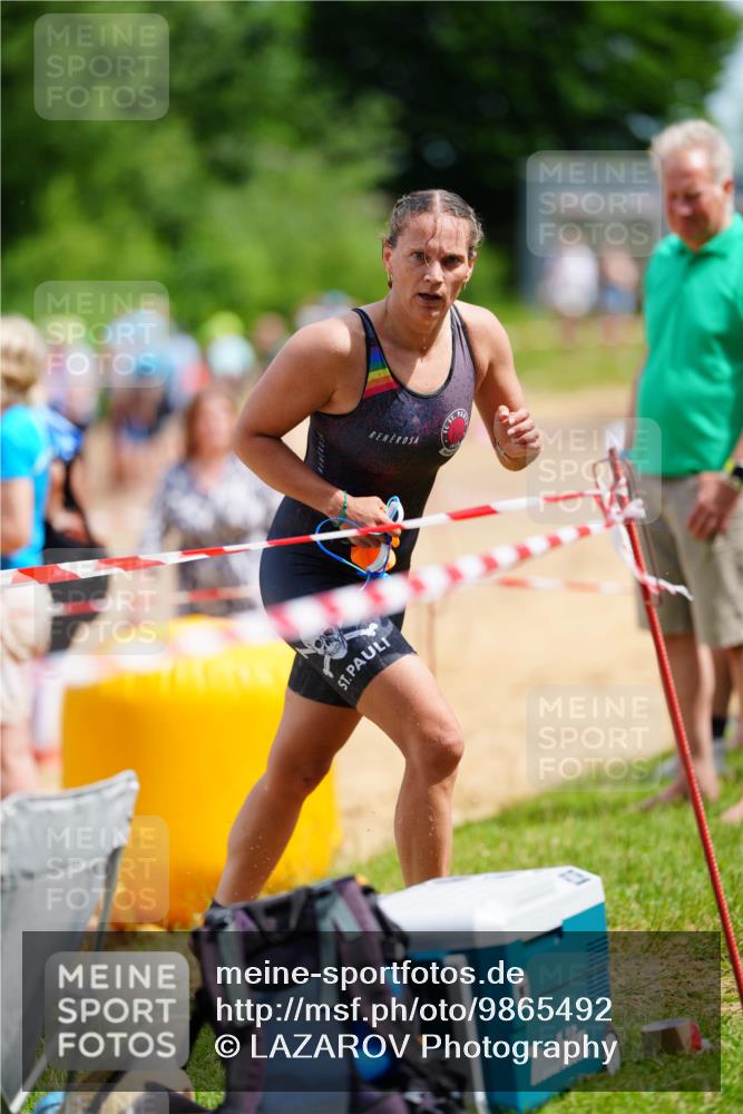 21.06.2026 - 29. Vierlanden-Triathlon LAZAROV Photography http://msf.ph/oto/9865492 21.06.2026 13:09:19 Schwimmen 1114 meine-sportfotos.de