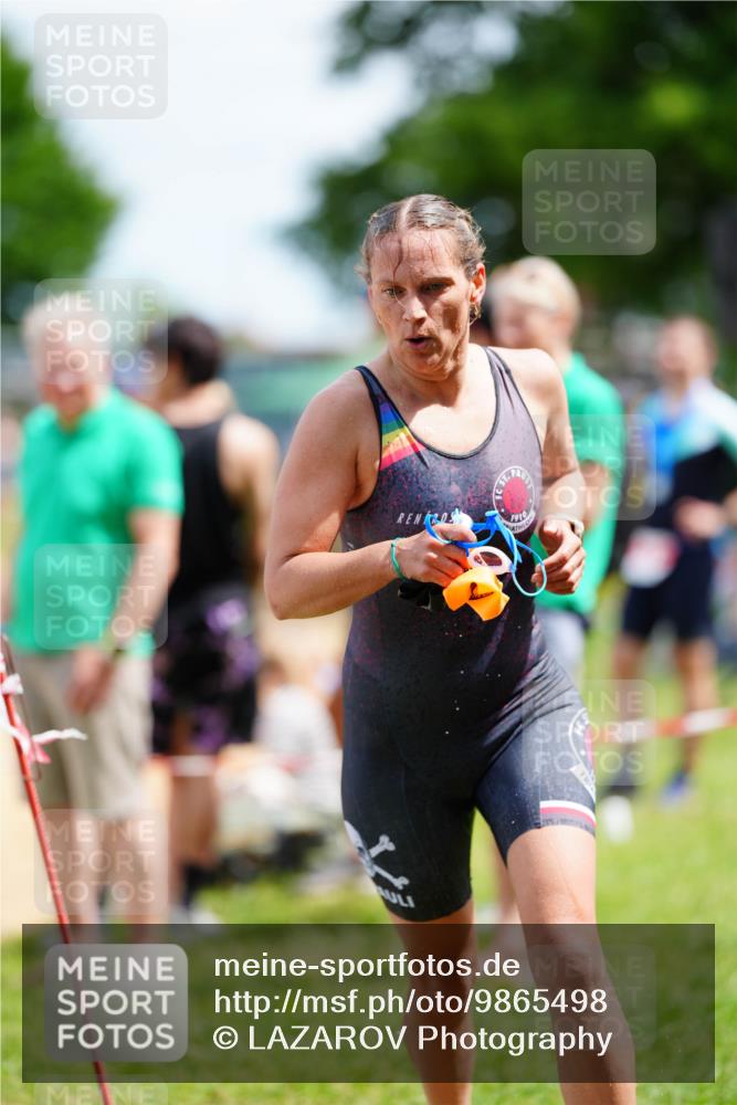 21.06.2026 - 29. Vierlanden-Triathlon LAZAROV Photography http://msf.ph/oto/9865498 21.06.2026 13:09:20 Schwimmen 1114 meine-sportfotos.de