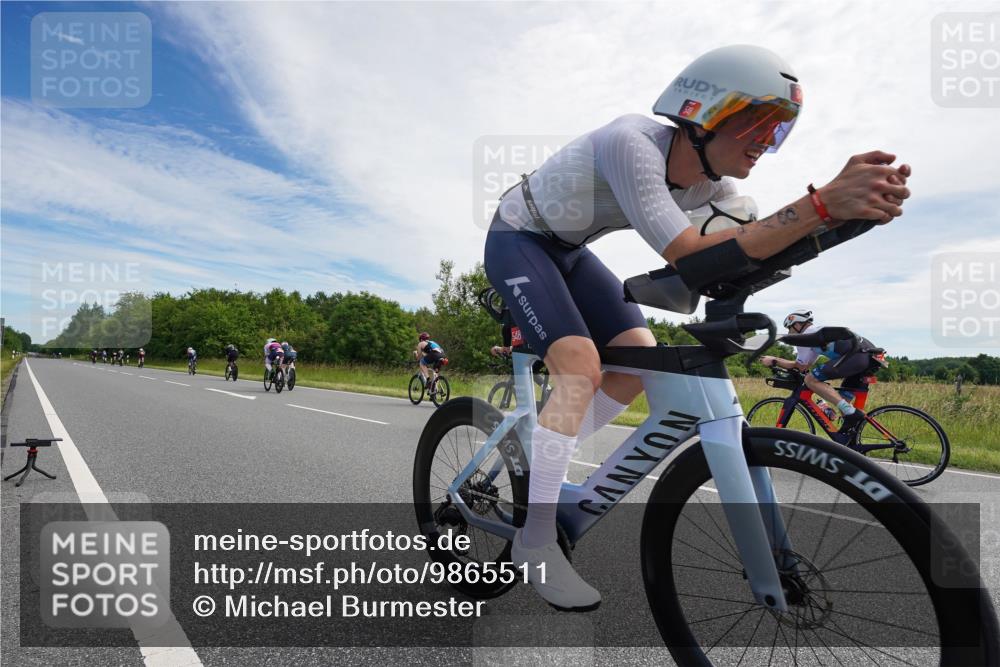 21.06.2026 - Viking Triathlon Michael Burmester http://msf.ph/oto/9865511 21.06.2026 11:06:30 Radfahren 45, 188, 325, 327, 356, 393, 398, 400, 457, 459, 548, 552, 601, 663 meine-sportfotos.de