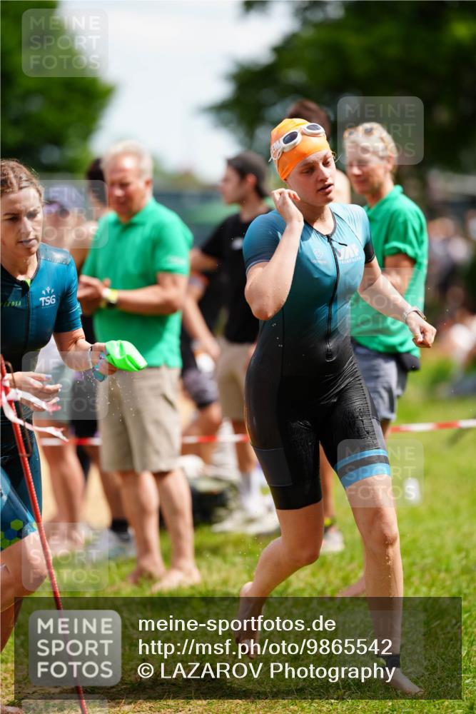 21.06.2026 - 29. Vierlanden-Triathlon LAZAROV Photography http://msf.ph/oto/9865542 21.06.2026 13:10:06 Schwimmen 1118, 1123, 1134, 1148 meine-sportfotos.de