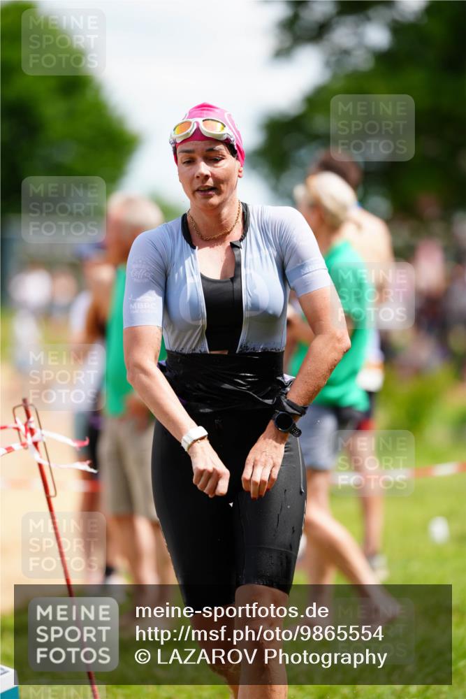 21.06.2026 - 29. Vierlanden-Triathlon LAZAROV Photography http://msf.ph/oto/9865554 21.06.2026 13:10:12 Schwimmen 1123, 1134, 1148 meine-sportfotos.de