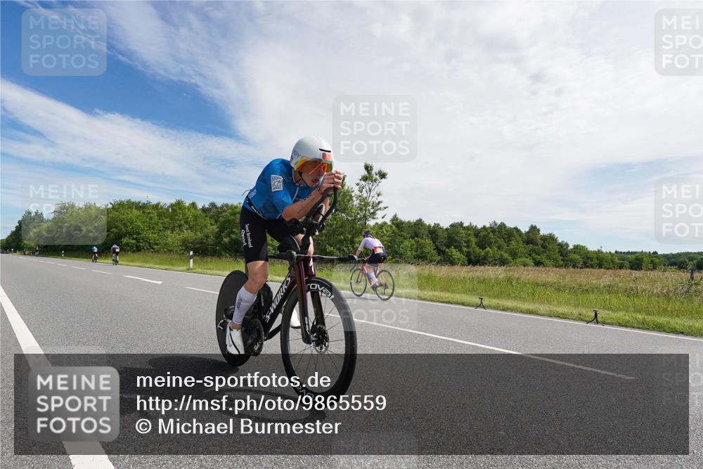 21.06.2026 - Viking Triathlon Michael Burmester http://msf.ph/oto/9865559 21.06.2026 11:12:08 Radfahren 29, 105, 209, 218, 326, 341, 354, 359, 369, 448 meine-sportfotos.de