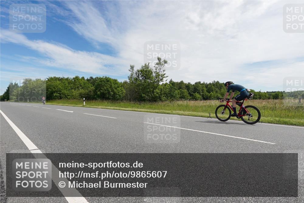 21.06.2026 - Viking Triathlon Michael Burmester http://msf.ph/oto/9865607 21.06.2026 11:17:33 Radfahren 18, 28, 49, 60, 66, 181, 181, 222, 261, 271, 360, 390, 409, 409, 430, 432, 562, 628 meine-sportfotos.de