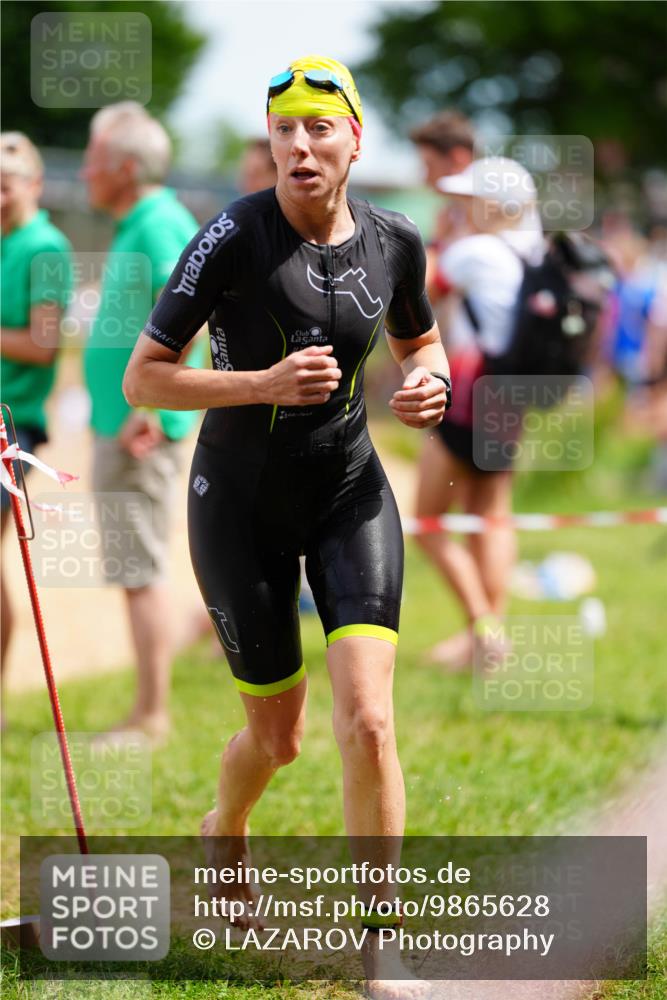 21.06.2026 - 29. Vierlanden-Triathlon LAZAROV Photography http://msf.ph/oto/9865628 21.06.2026 13:11:22 Schwimmen 1151, 1155, 1157, 1158 meine-sportfotos.de