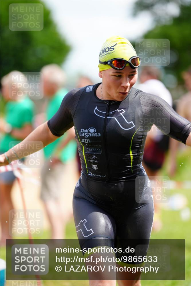 21.06.2026 - 29. Vierlanden-Triathlon LAZAROV Photography http://msf.ph/oto/9865633 21.06.2026 13:11:24 Schwimmen 1151, 1155, 1157, 1158 meine-sportfotos.de