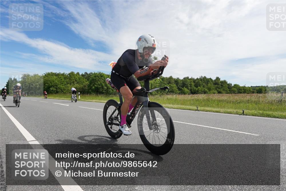 21.06.2026 - Viking Triathlon Michael Burmester http://msf.ph/oto/9865642 21.06.2026 11:17:47 Radfahren 18, 28, 49, 131, 181, 212, 261, 271, 360, 382, 390, 409, 430, 432, 463, 501 meine-sportfotos.de