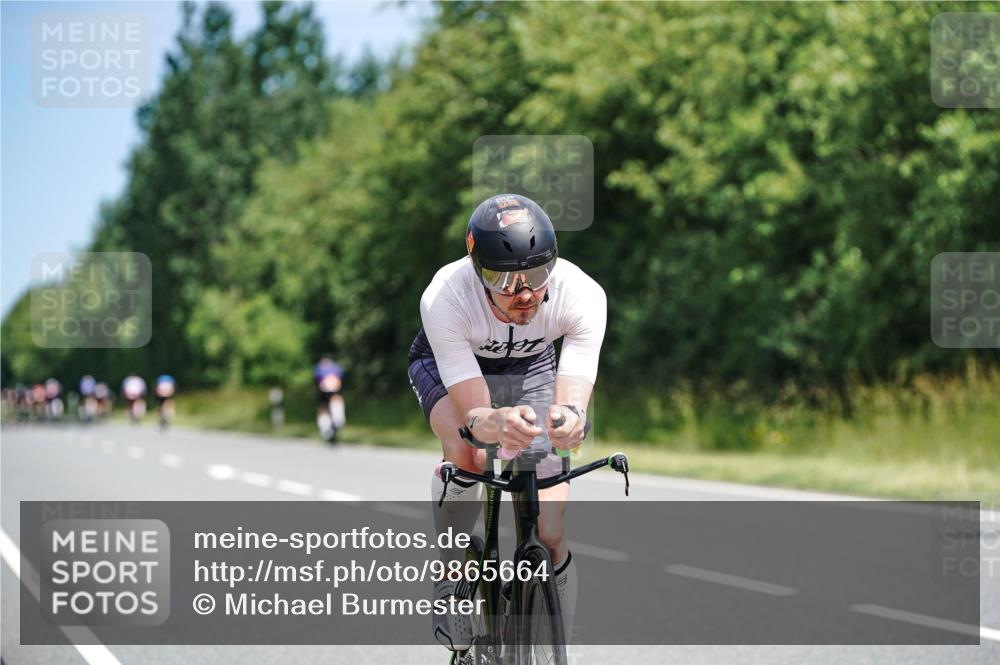 21.06.2026 - Viking Triathlon Michael Burmester http://msf.ph/oto/9865664 21.06.2026 11:59:44 Radfahren 173, 222, 268, 273, 326, 350, 357, 440, 576 meine-sportfotos.de