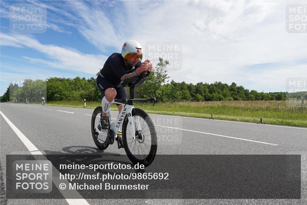 21.06.2026 - Viking Triathlon Michael Burmester http://msf.ph/oto/9865692 21.06.2026 11:18:52 Radfahren 1, 4, 47, 221, 242, 311, 372, 378, 440, 449, 483, 495, 524, 613, 613, 629, 629 meine-sportfotos.de