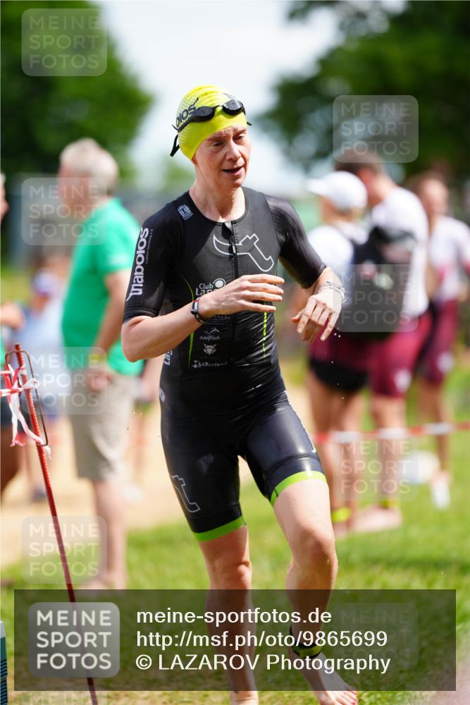21.06.2026 - 29. Vierlanden-Triathlon LAZAROV Photography http://msf.ph/oto/9865699 21.06.2026 13:12:04 Schwimmen 1115, 1153, 1159 meine-sportfotos.de